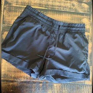 90 Degree by Reflex Black cuffed shorts size small
